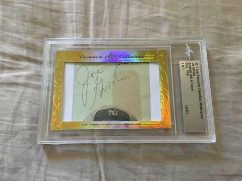 Leaf Executive Collection baseball autograph cut signature card in gold case