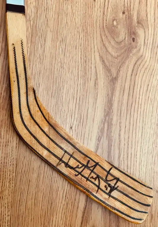 Wayne Gretzky Autographs