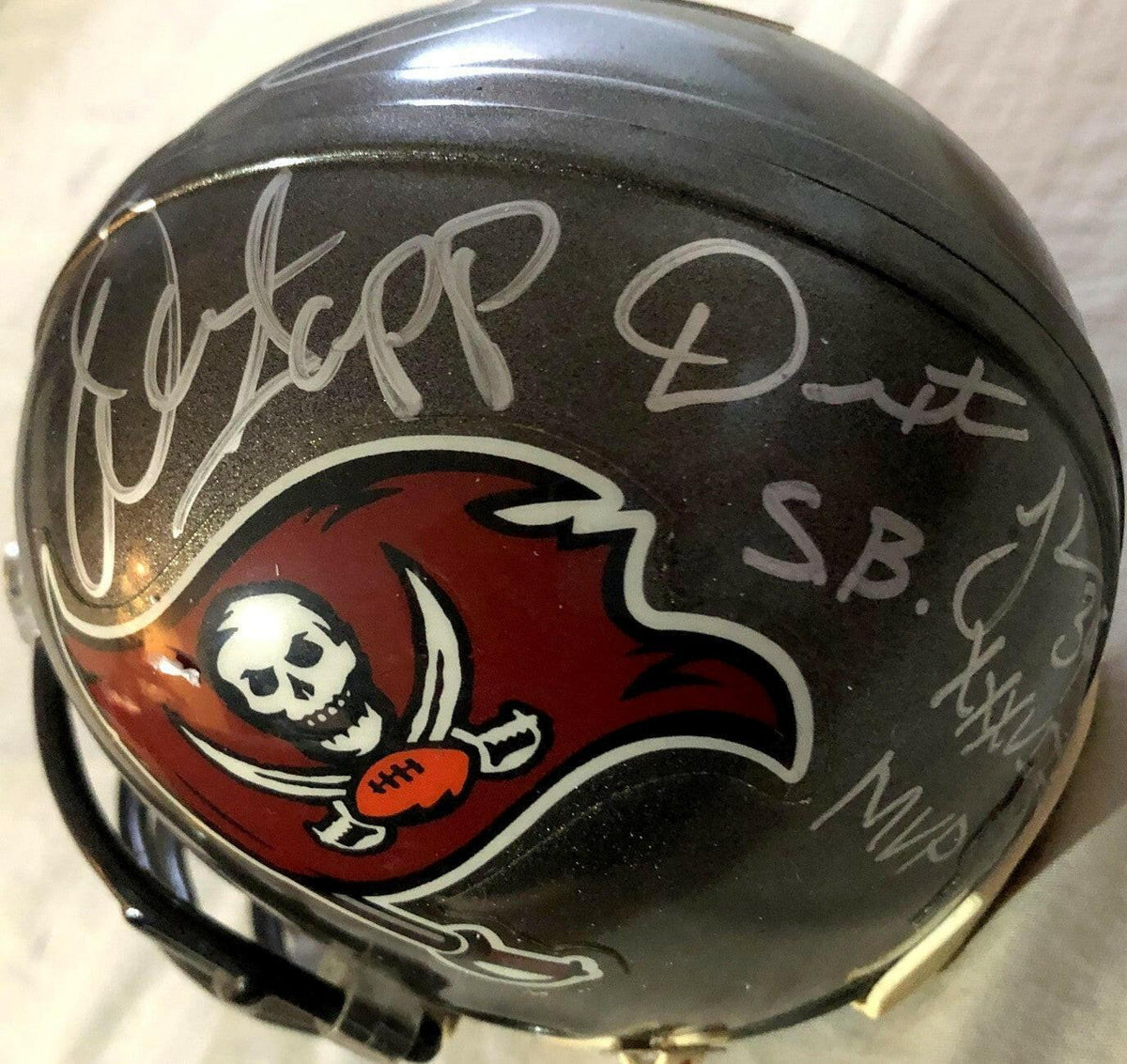 Mike Alstott Dexter Jackson Warren Sapp signed Buccaneers mini helmet STEINER - AutographsForSale.com