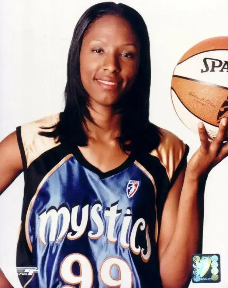 Chamique Holdsclaw WNBA Washington Mystics 8x10 photo - AutographsForSale.com