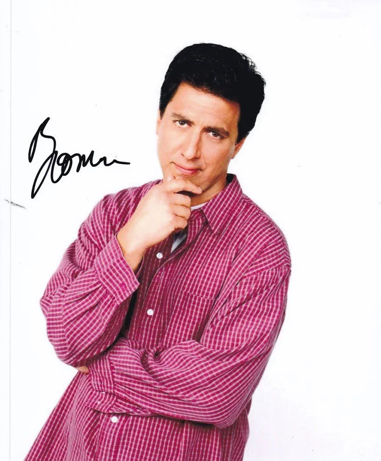 Ray Romano autographed Everybody Loves Raymond 8x10 photo - AutographsForSale.com