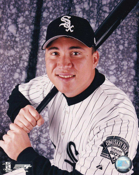 0f2a71b4f1846a458145d304f85589a1 - AutographsForSale.com