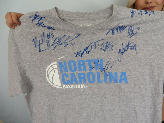 2011-12 UNC Tar Heels basketball team signed Nike T Shirt Harrison Barnes Reggie Bullock John Henson Tyler Zeller - AutographsForSale.com