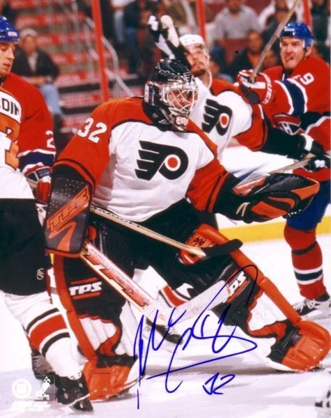 Roman Cechmanek autographed 8x10 Philadelphia Flyers photo - AutographsForSale.com