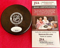 Jonathan Toews autographed Chicago Blackhawks puck JSA - AutographsForSale.com