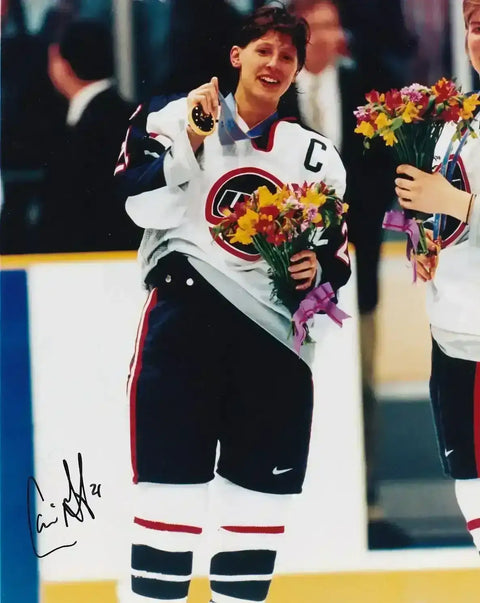 12bba4402181d6e1716873ee2964aab8 - AutographsForSale.com