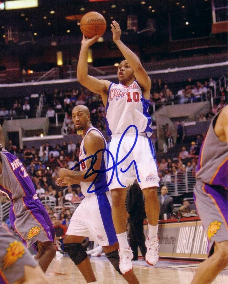 Eric Gordon autographed Los Angeles Clippers 8x10 photo - AutographsForSale.com