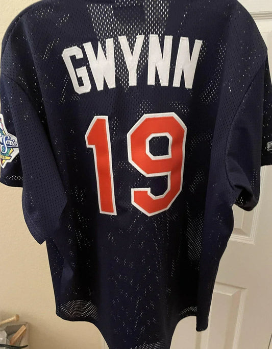 Tony Gwynn SD Padres 1998 World Series Majestic batting practice jersey - AutographsForSale.com