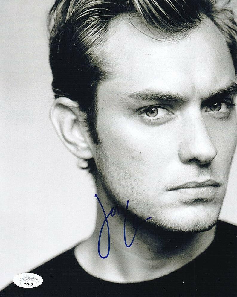 Jude Law autographed 8x10 black and white portrait photo JSA - AutographsForSale.com