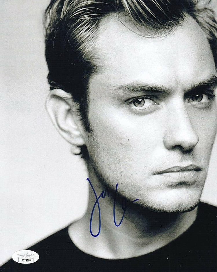 Jude Law autographed 8x10 black and white portrait photo JSA - AutographsForSale.com