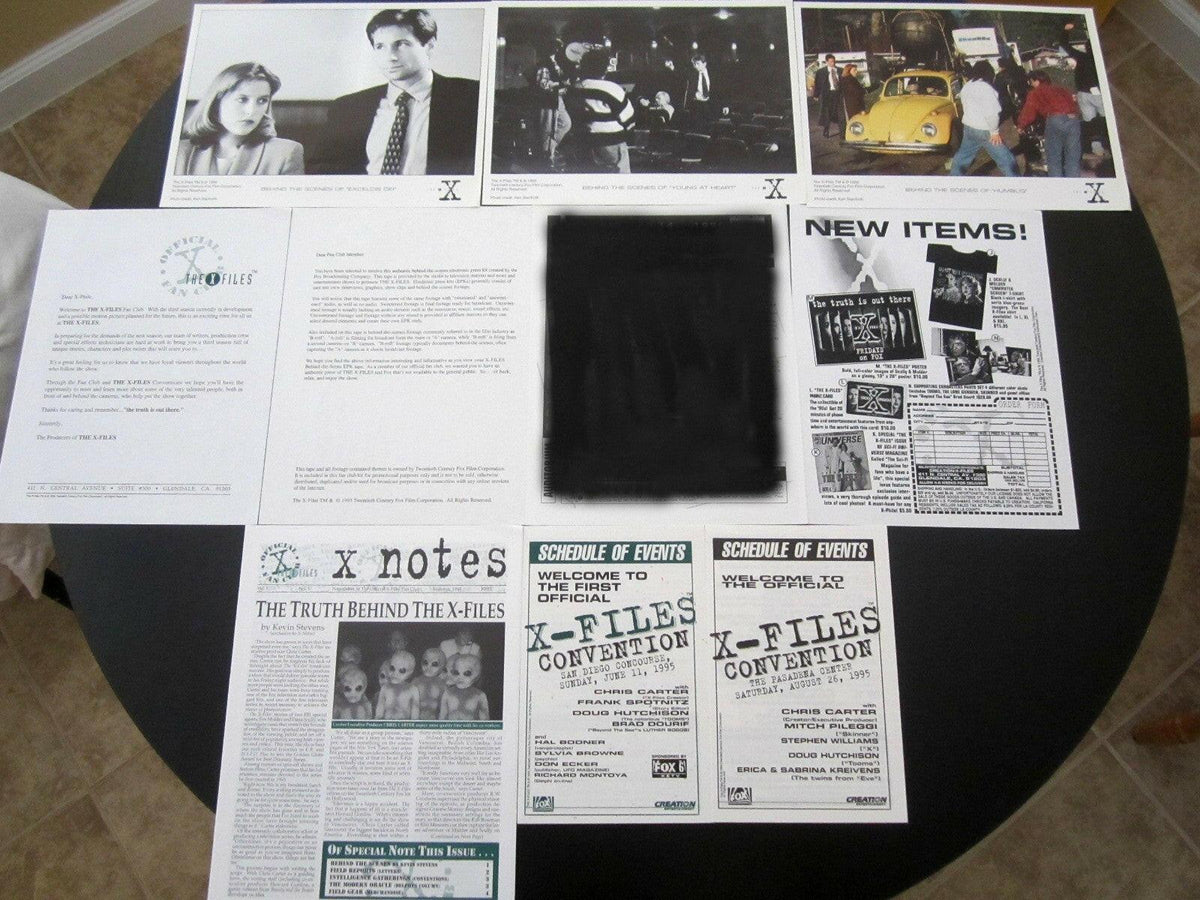 X-Files lot of 1995 1996 Convention Fan Club photos - AutographsForSale.com
