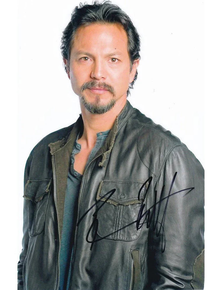 Benjamin Bratt autographed 8x10 portrait photo - AutographsForSale.com