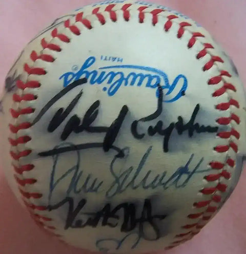 200076dd3bc2276d81a52b8ea1f56c88 - AutographsForSale.com