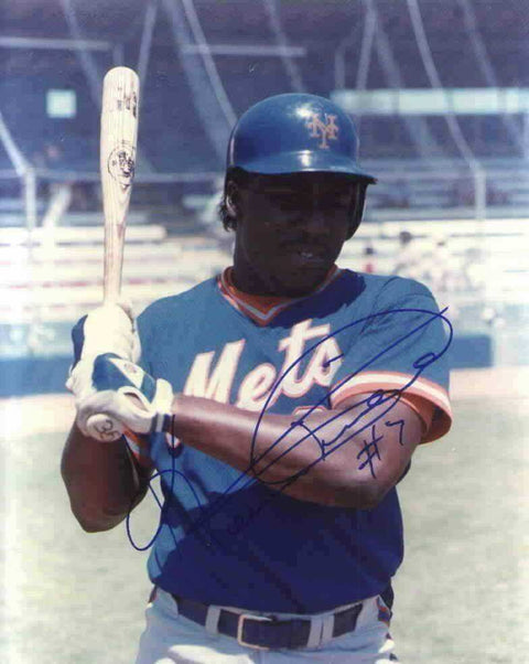 211de7bdd5b6214157a3a674c4e66d97 - AutographsForSale.com