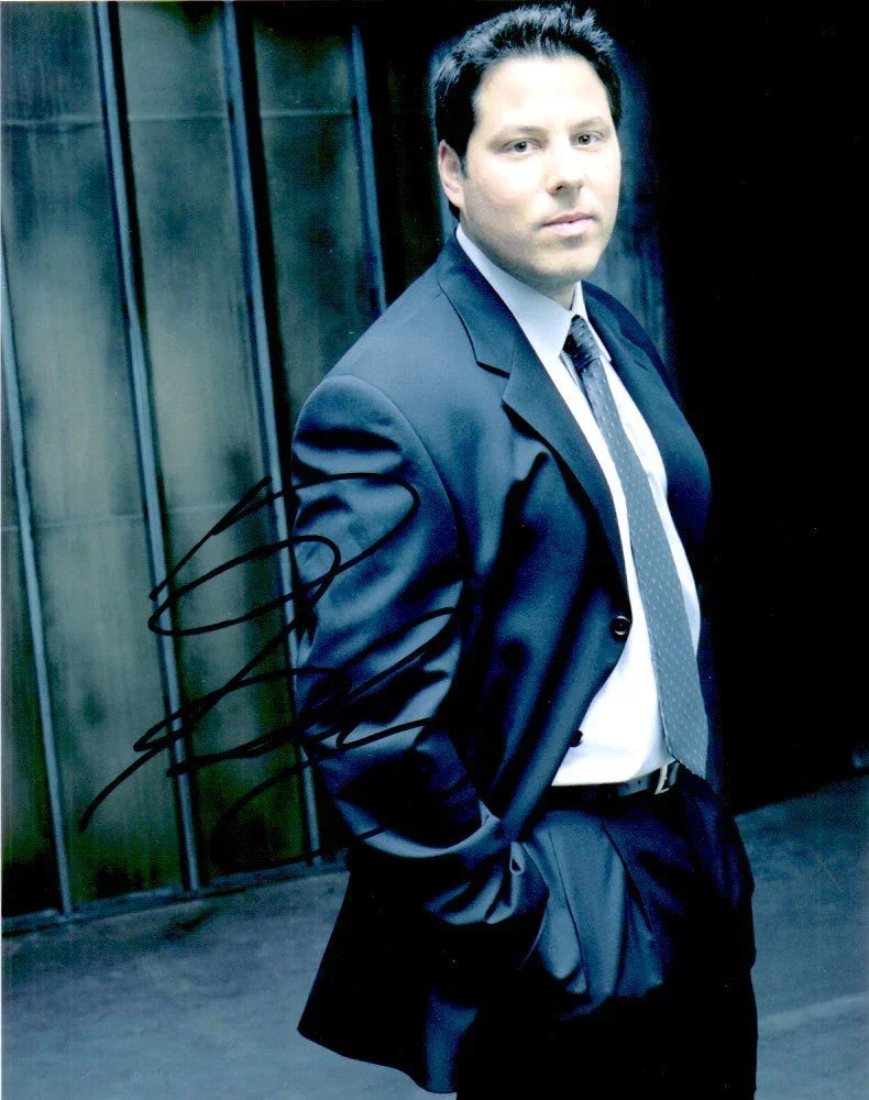 Greg Grunberg autographed Alias 8x10 photo - AutographsForSale.com