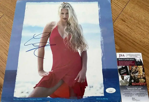 2425c600e18bdfabd5113167933bf3e0 - AutographsForSale.com