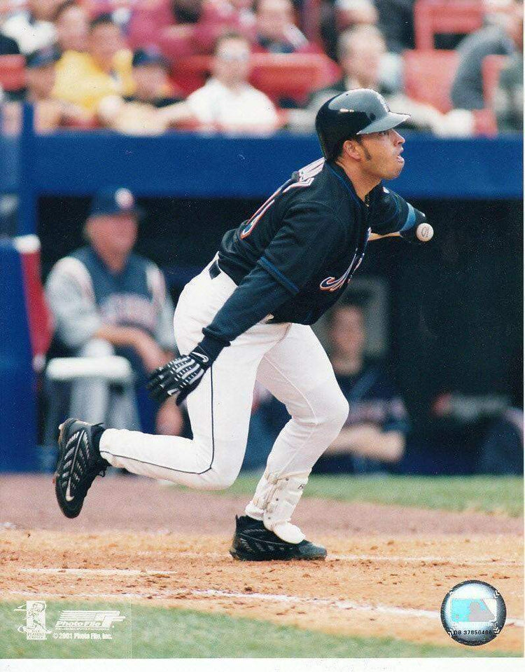 Rey Ordonez New York Mets 8x10 action photo - AutographsForSale.com