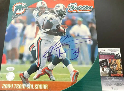256e2ce3a22f81a8a5cb962da67c69d8 - AutographsForSale.com