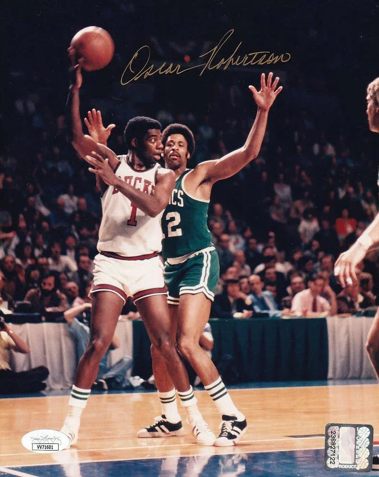 Oscar Robertson autographed Milwaukee Bucks 8x10 photo JSA - AutographsForSale.com
