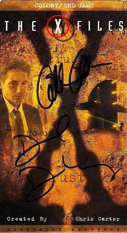 Gillian Anderson & David Duchovny signed X-Files video cover framed 8x10 photo JSA - AutographsForSale.com