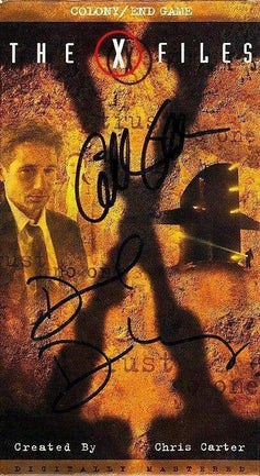 Gillian Anderson & David Duchovny signed X-Files video cover framed 8x10 photo JSA - AutographsForSale.com