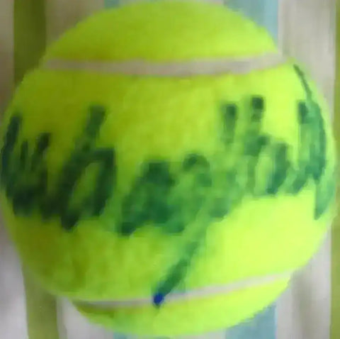 2b9c0eeda7149f02860e1c0624ff3d15 - AutographsForSale.com