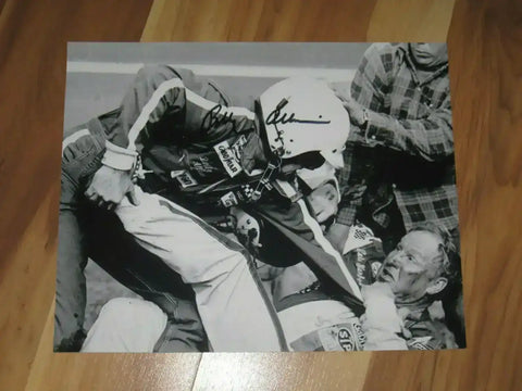 2bab6fb051e0cbd665de578284c77c88 - AutographsForSale.com
