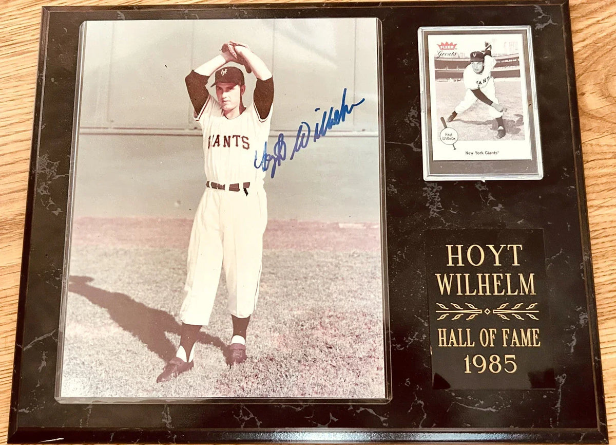 Hoyt Wilhelm signed NY Giants 8x10 photo & 2002 Fleer card in plaque - AutographsForSale.com