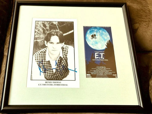 Henry Thomas signed E.T. 8x10 movie photo framed VHS video cover JSA - AutographsForSale.com