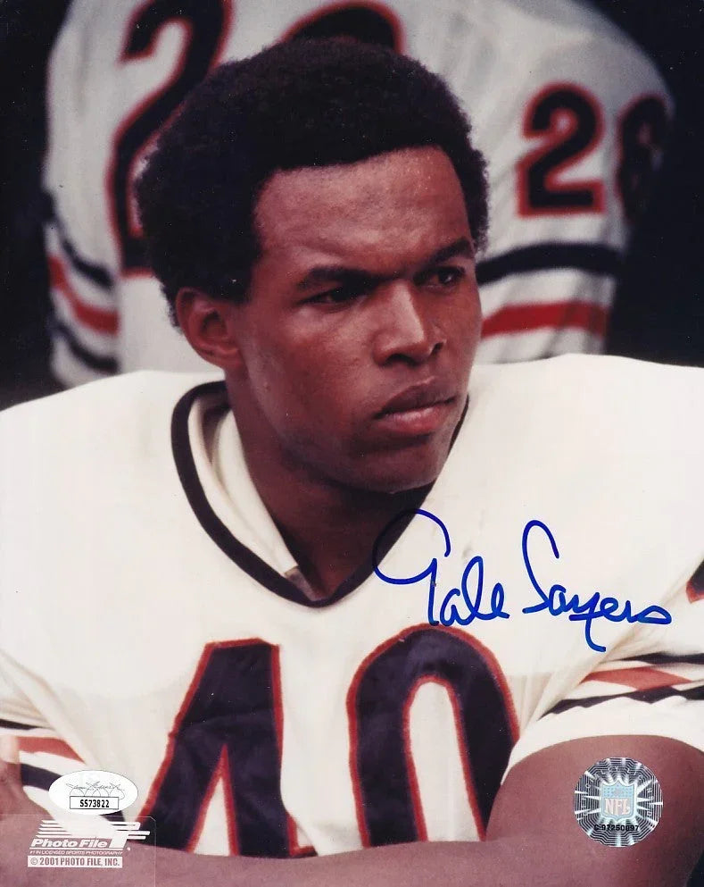 Gale Sayers signed Chicago Bears 8x10 photo JSA - AutographsForSale.com