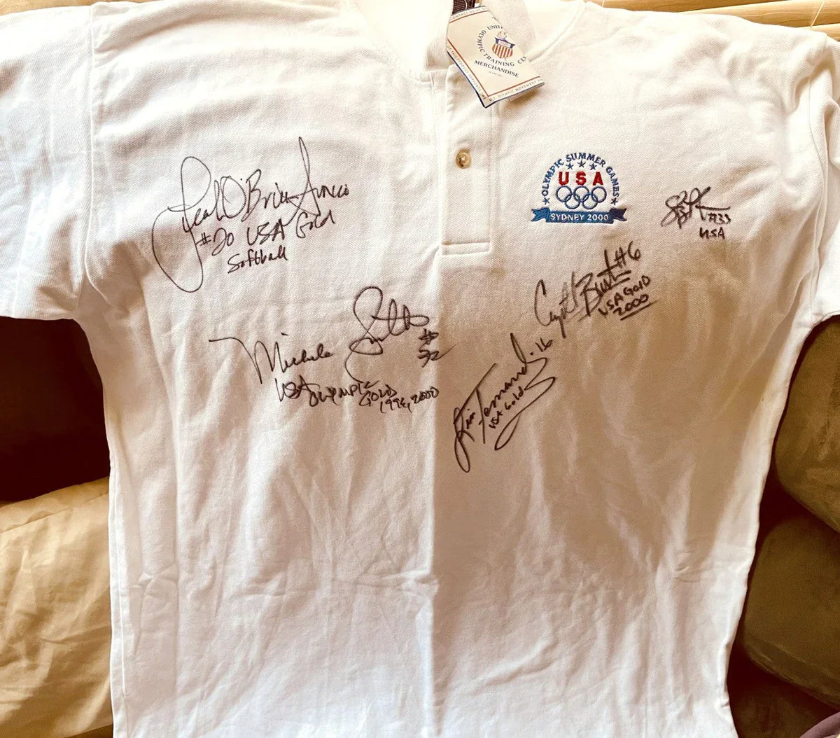 2000 USA Olympic Softball team stars autographed shirt Lisa Fernandez Michele Smith Crystl Bustos - AutographsForSale.com
