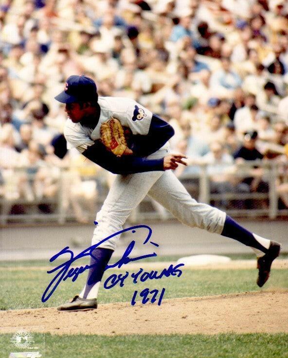 Fergie Jenkins signed Cubs 8x10 photo w/ Cy Young 1971 - AutographsForSale.com