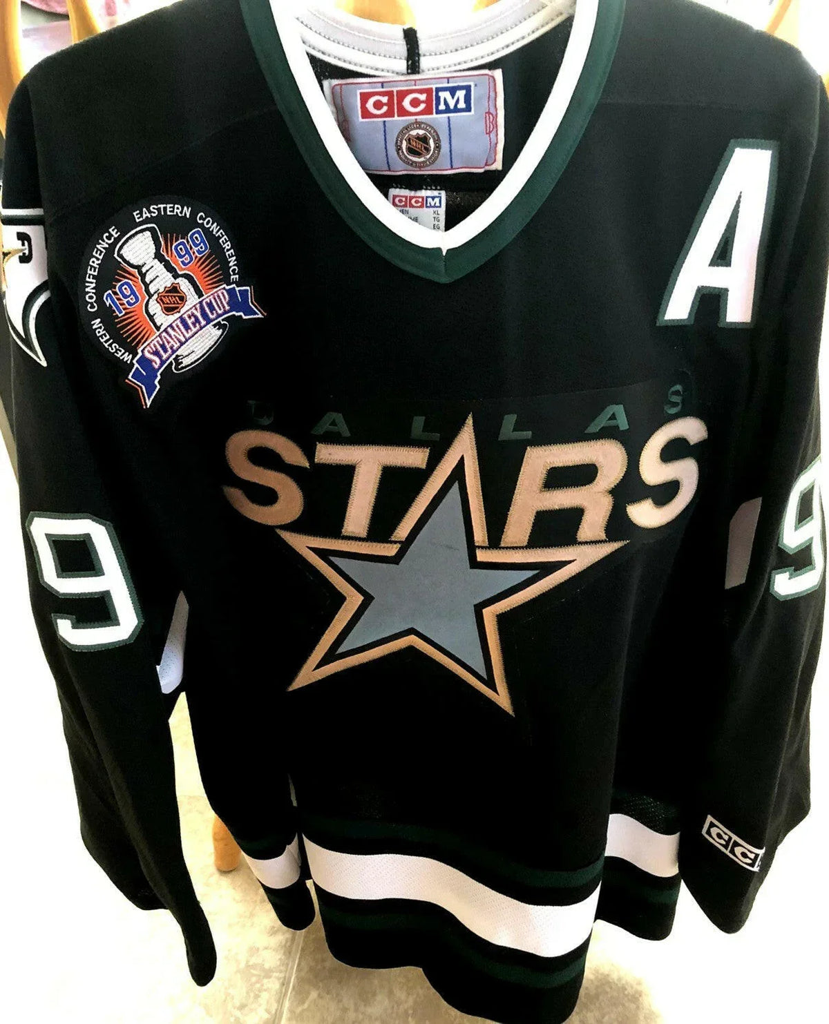 Mike Modano Dallas Stars 1999 Stanley Cup Finals CCM stitched black jersey - AutographsForSale.com