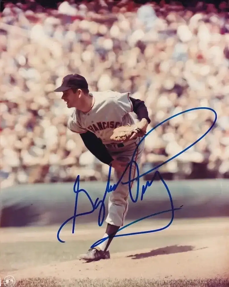 Gaylord Perry autographed San Francisco Giants 8x10 photo - AutographsForSale.com