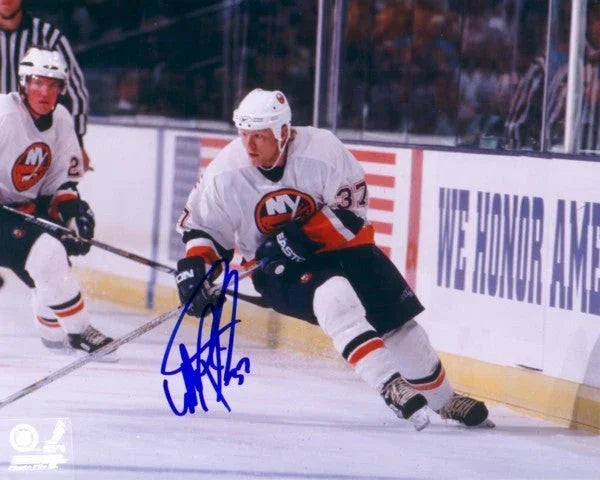 Mark Parrish autographed New York Islanders 8x10 photo - AutographsForSale.com