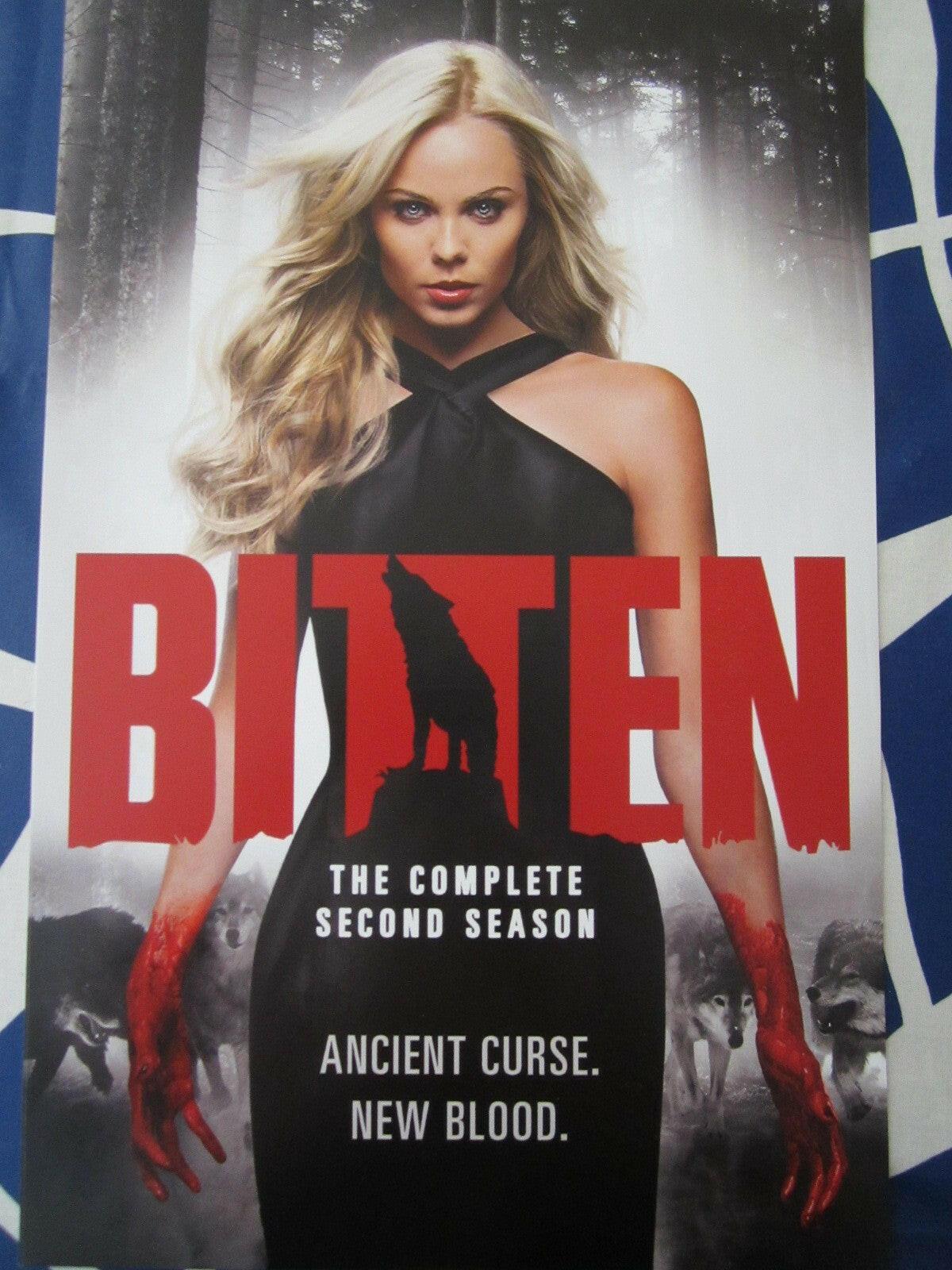 Bitten Laura Vandervoort 2015 SDCC mini poster - AutographsForSale.com