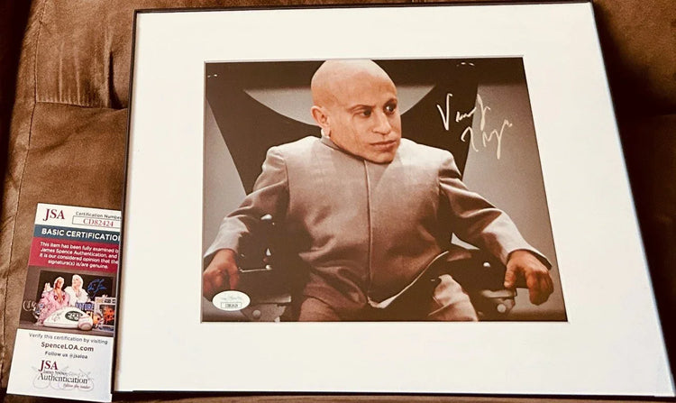 Verne Troyer signed mini Me 8x10 Austin Powers movie photo framed JSA - AutographsForSale.com