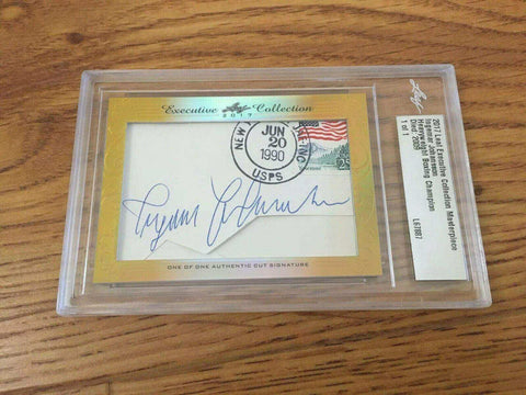 41eda02cc6656a82635fb5f62cdbdcf1 - AutographsForSale.com