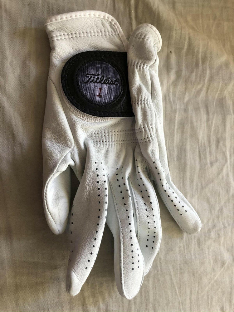 Jason Dufner signed 2020 Farmers Insurance Open used Titleist golf glove - AutographsForSale.com