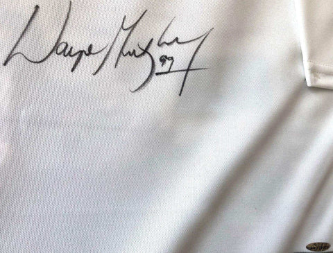 43ae794059594edab7341fde7389d20a - AutographsForSale.com