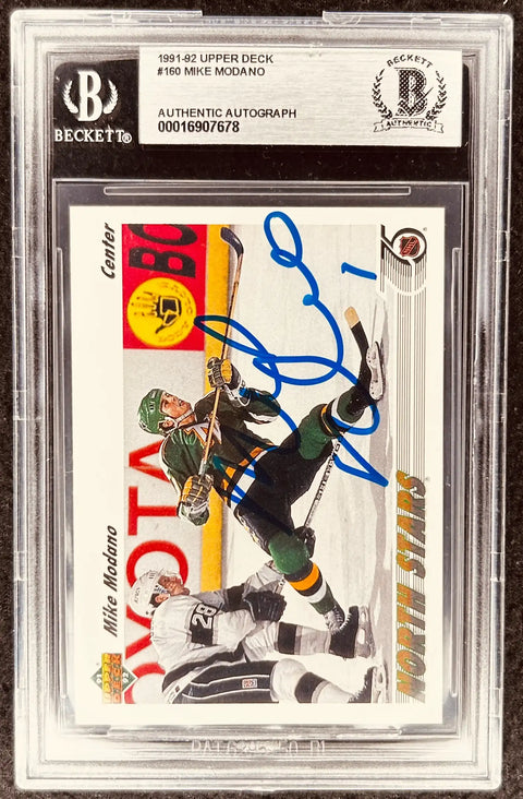 1991-92 Upper Deck Mike Modano autographed hockey card, Beckett authenticated, North Stars center in action