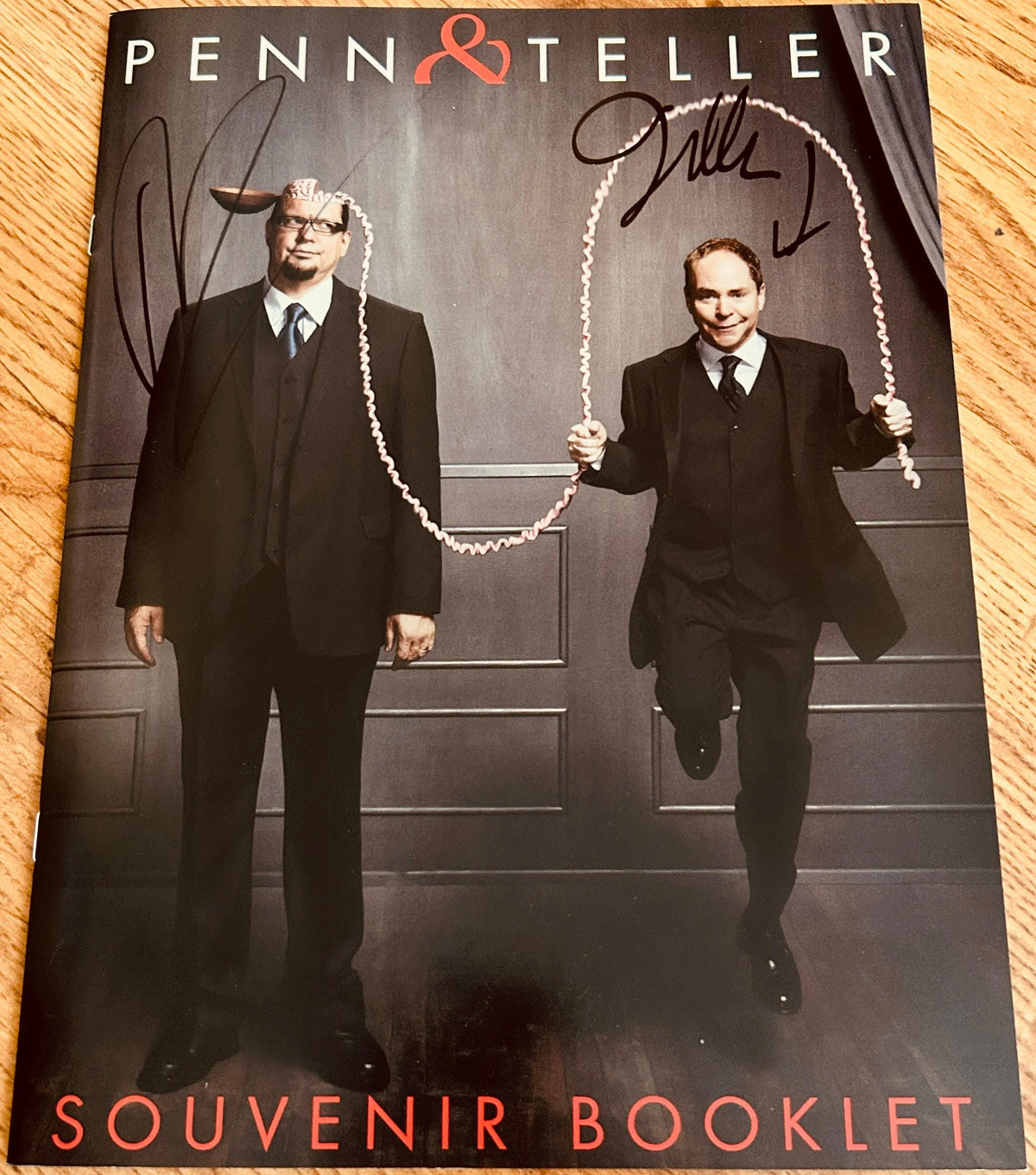Penn & Teller signed Living In Vegas Live at Rio 2015 program - AutographsForSale.com