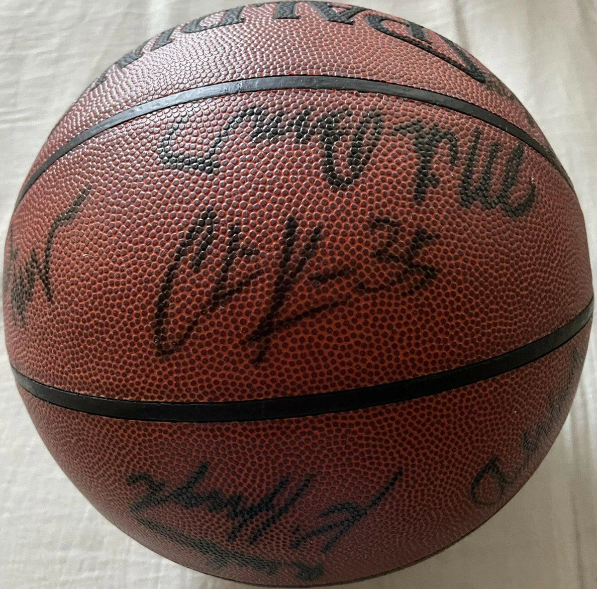 2007-08 Los Angeles Clippers team autographed NBA basketball Elton Brand Chris Kaman - AutographsForSale.com