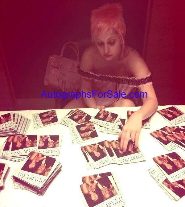 Lady Gaga autographed Cheek to Cheek CD booklet JSA - AutographsForSale.com