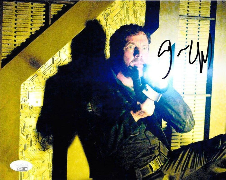Dennis Quaid autographed Pandorum 8x10 movie photo JSA - AutographsForSale.com