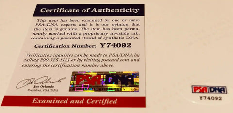 5646a24b014b7a668dfd36f11db0a794 - AutographsForSale.com