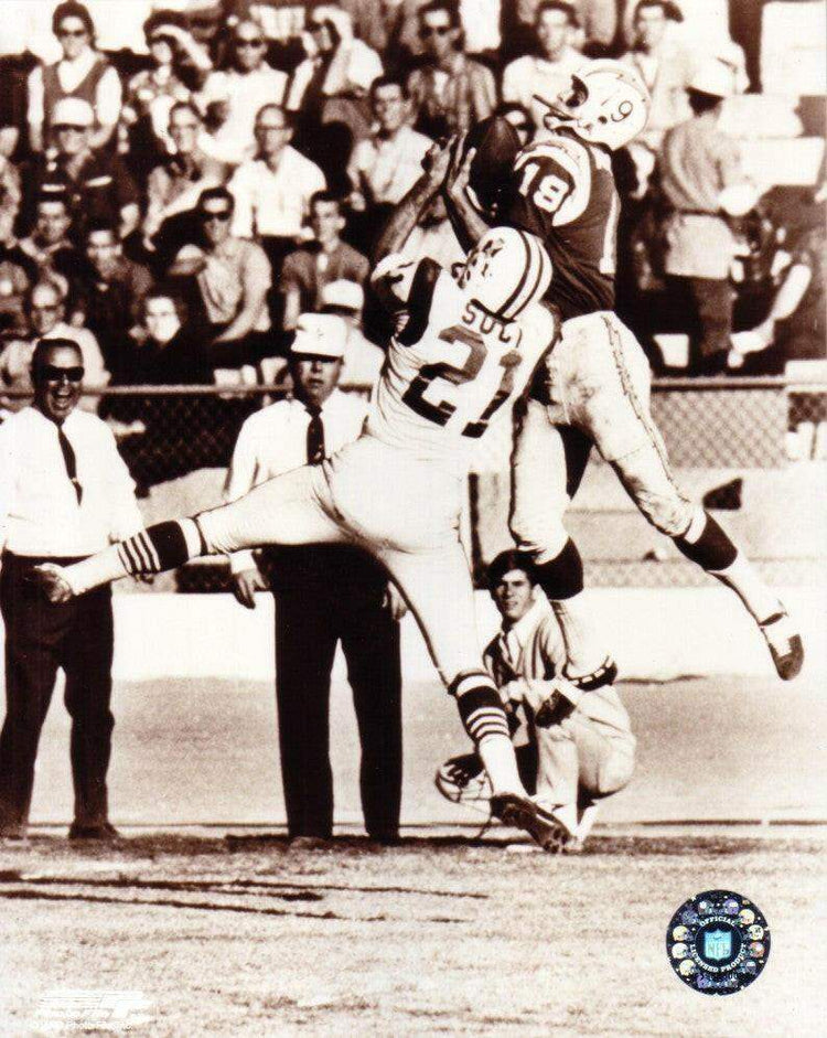 Lance Alworth 8x10 SD Chargers black & white photo photofile - AutographsForSale.com