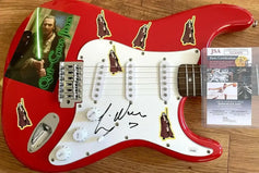 Liam Neeson signed Star Wars Qui Gon Jinn Fender Bullet Electric Guitar JSA - AutographsForSale.com