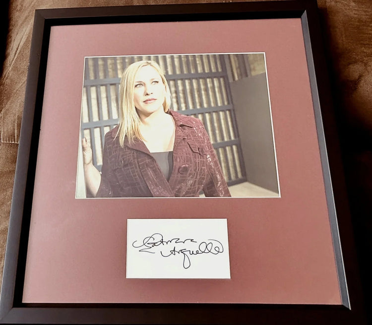Patricia Arquette autograph framed Medium 8x10 photo JSA - AutographsForSale.com
