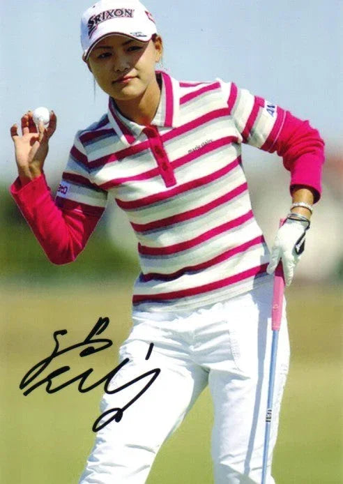 Sakura Yokomine autographed 5x7 golf photo - AutographsForSale.com